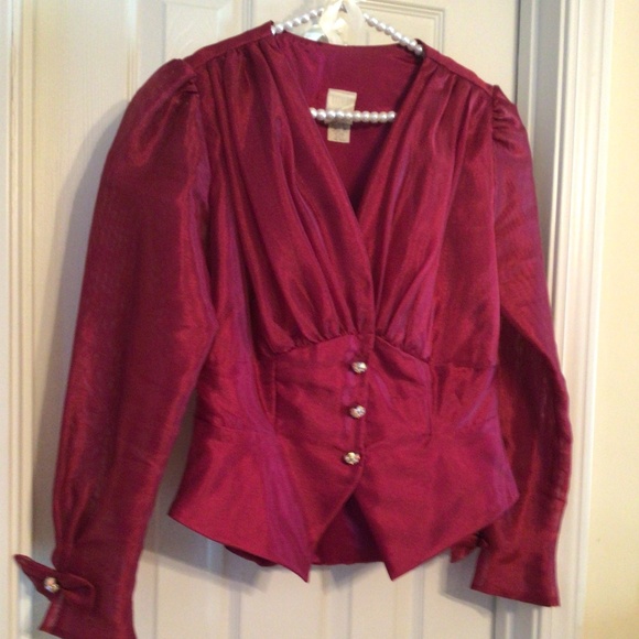 Beautiful Blouse by Watters - Picture 1 of 4